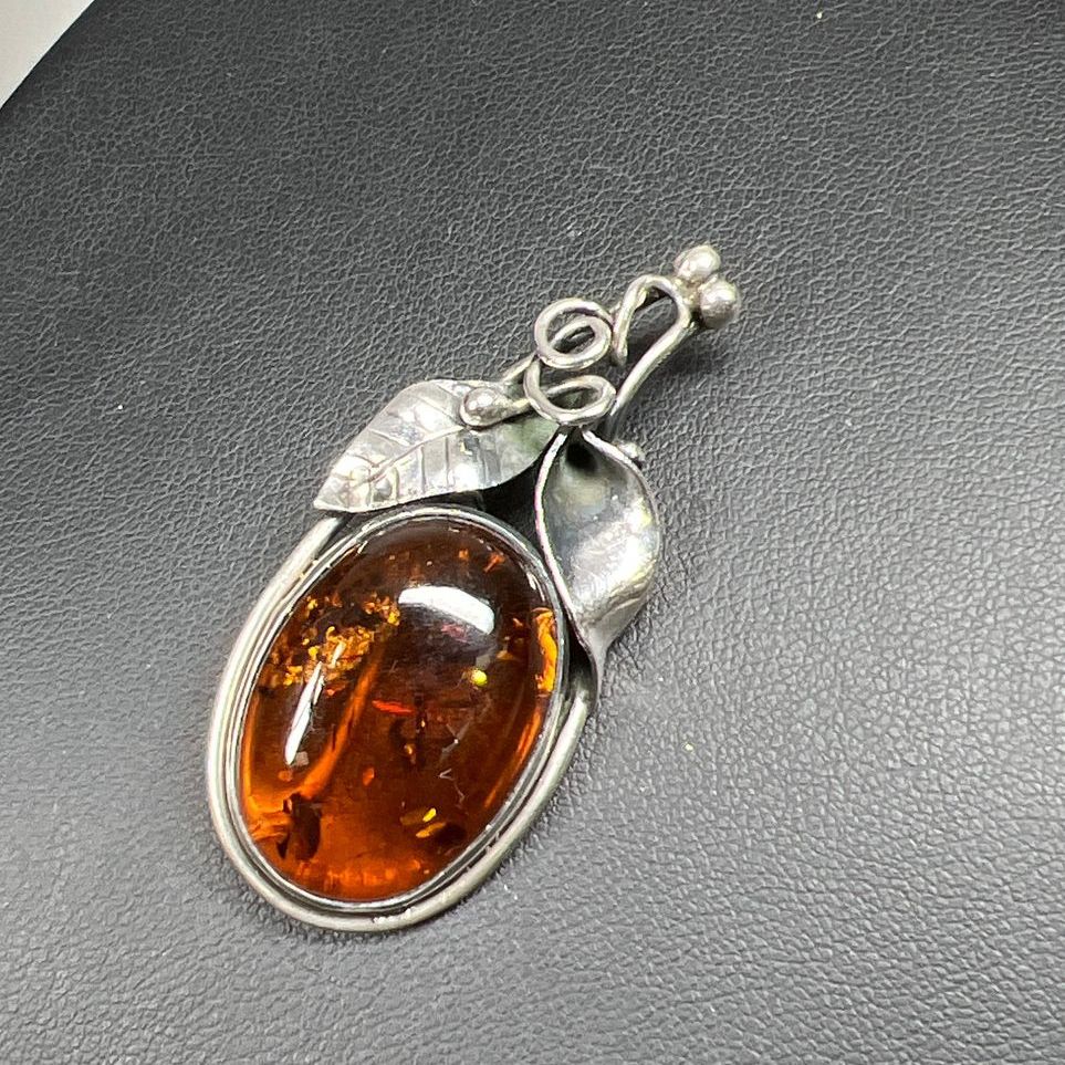 Sterling Silver Amber Leafy Brooch 8.72g