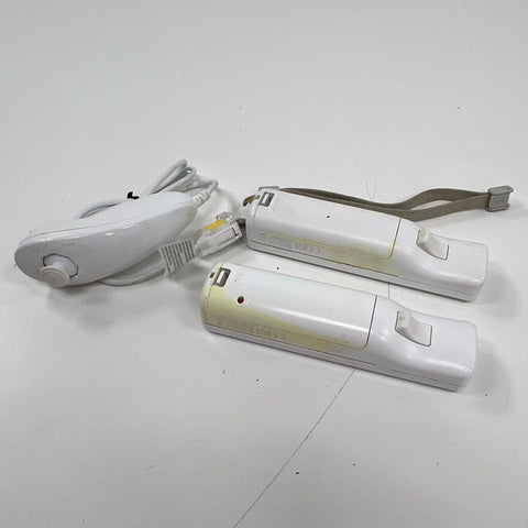 Nintendo Wii Console Lot Super Mario Bros Wii Sports 2 Controllers Nunchuks