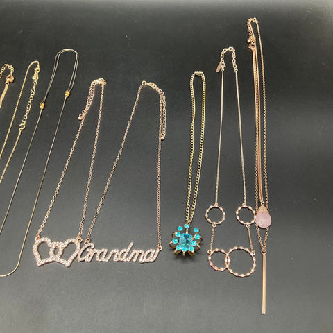 Vintage to Modern Costume Jewelry Lot 15 Necklaces Gold Silver Tone Heart