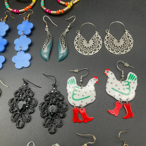 Fashion Costume Jewelry Lot 18 Pairs Novelty Chickens Beaded Hoops Statement