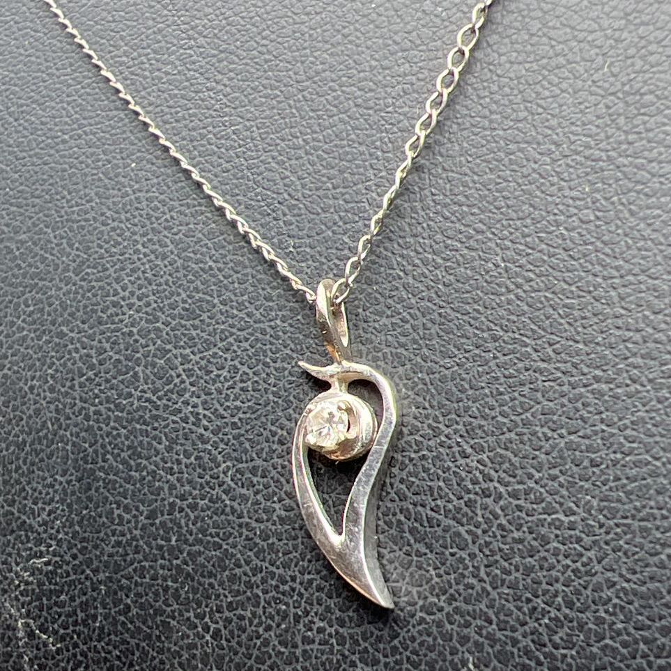14K White Gold Diamond Pendant on Sterling Silver Chain Necklace 1.48g