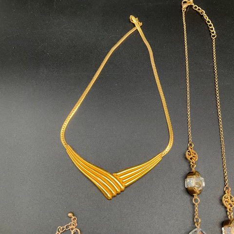 Gold Tone Vintage Style Necklaces Jewelry Lot of 10 Charms Enamel Herringbone