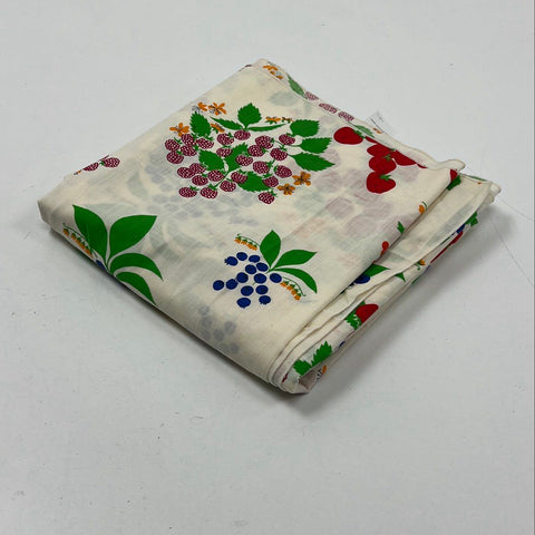 Vintage JC Penney Fruit Berries Print Tablecloth 90 x 68 Cotton Kitchen Linen