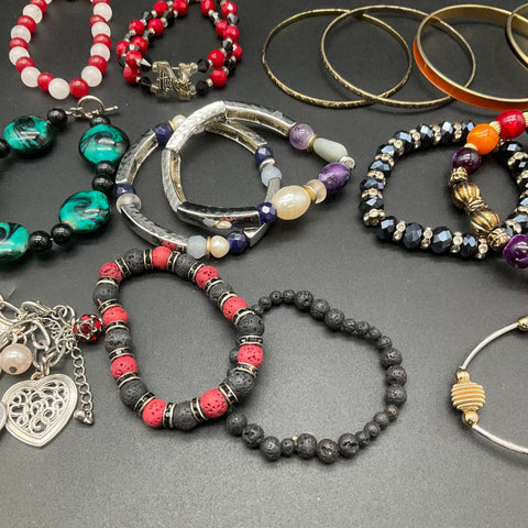 Costume Jewelry Bracelet Lot 25+ Beaded Bangles Stretch Charm Boho Fashion