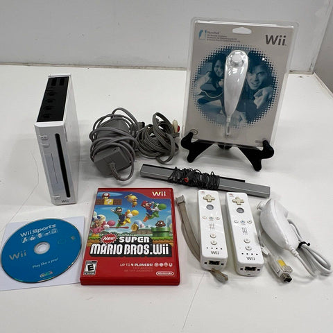 Nintendo Wii Console Lot Super Mario Bros Wii Sports 2 Controllers Nunchuks