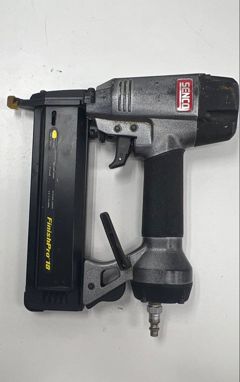 Senco FinishPro 18 Brad Nailer 18 Gauge Pneumatic with Case & Accessories
