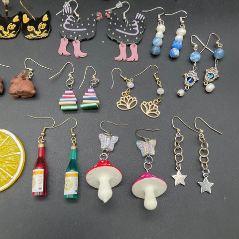 Novelty Animal & Fashion Dangle Earring Jewelry Lot Whimsical 23 Pairs Figures