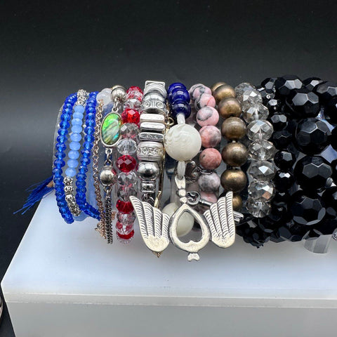 Assorted Fashion Jewelry Lot 41 Bracelets Bangles Cuffs Beaded Stretch Styles