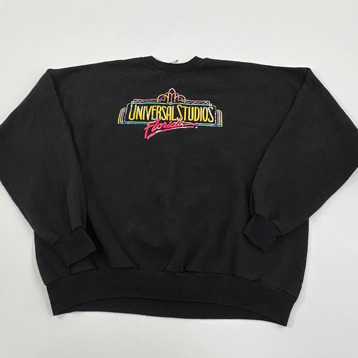 RELAXED PULLOVER SWEATSHIRT | Model Z311-F11 | Asher LA