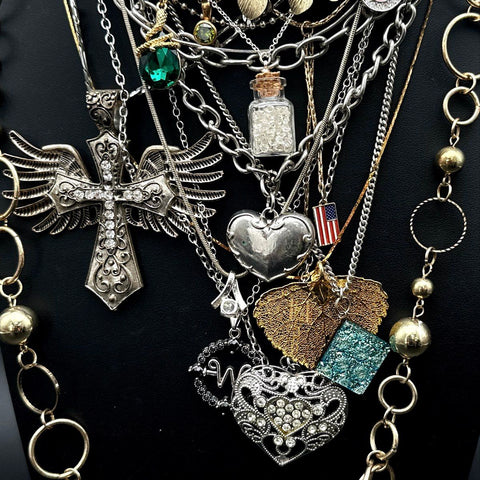 Vintage to Modern Costume Fashion Jewelry Lot Gold Silver Tone Mixed Necklaces