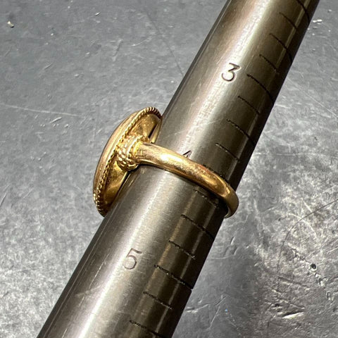 Church & Company 14K Yellow Gold Green Stone Ring 5.01g Size 4