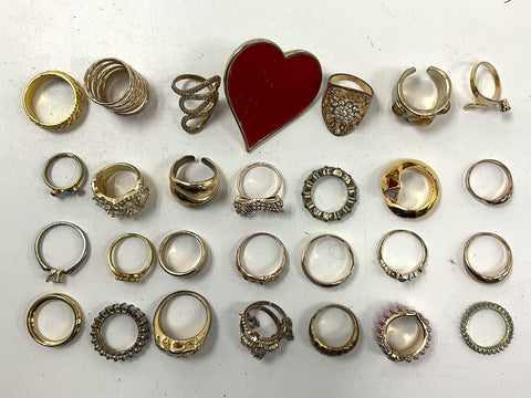 Gold Tone & Silver Tone Fashion Costume Jewelry Ring Lot of 28 Mixed Styles