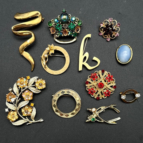 Vintage to Modern Costume Jewelry Lot 11pc Gold Tone Brooches Rhinestone Enamel