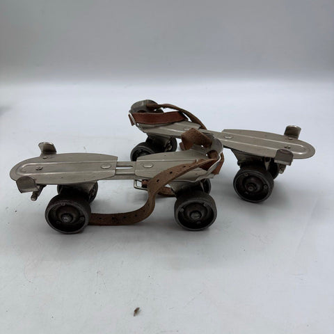 Chicago Flying Scout No. 101 Vintage Roller Skates Adjustable Steel With Box