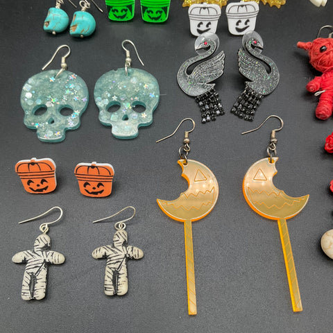 Halloween Spooky Costume Jewelry Lot 16 Pairs Earrings Skulls Skeletons Bats
