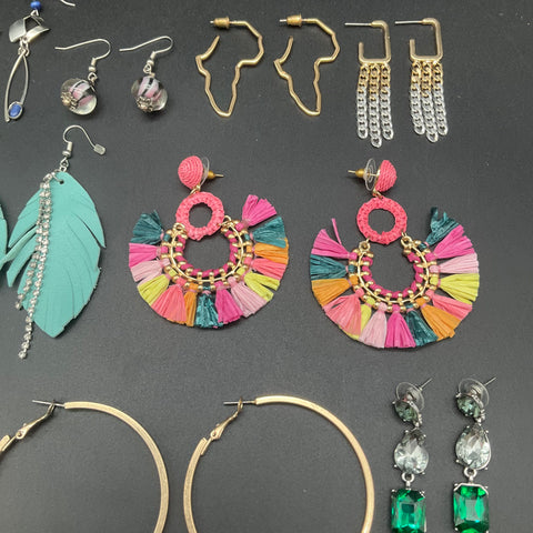 Fashion Jewelry Lot 28 Pairs Hoops Dangles Studs Novelty Enamel Boho City Gems