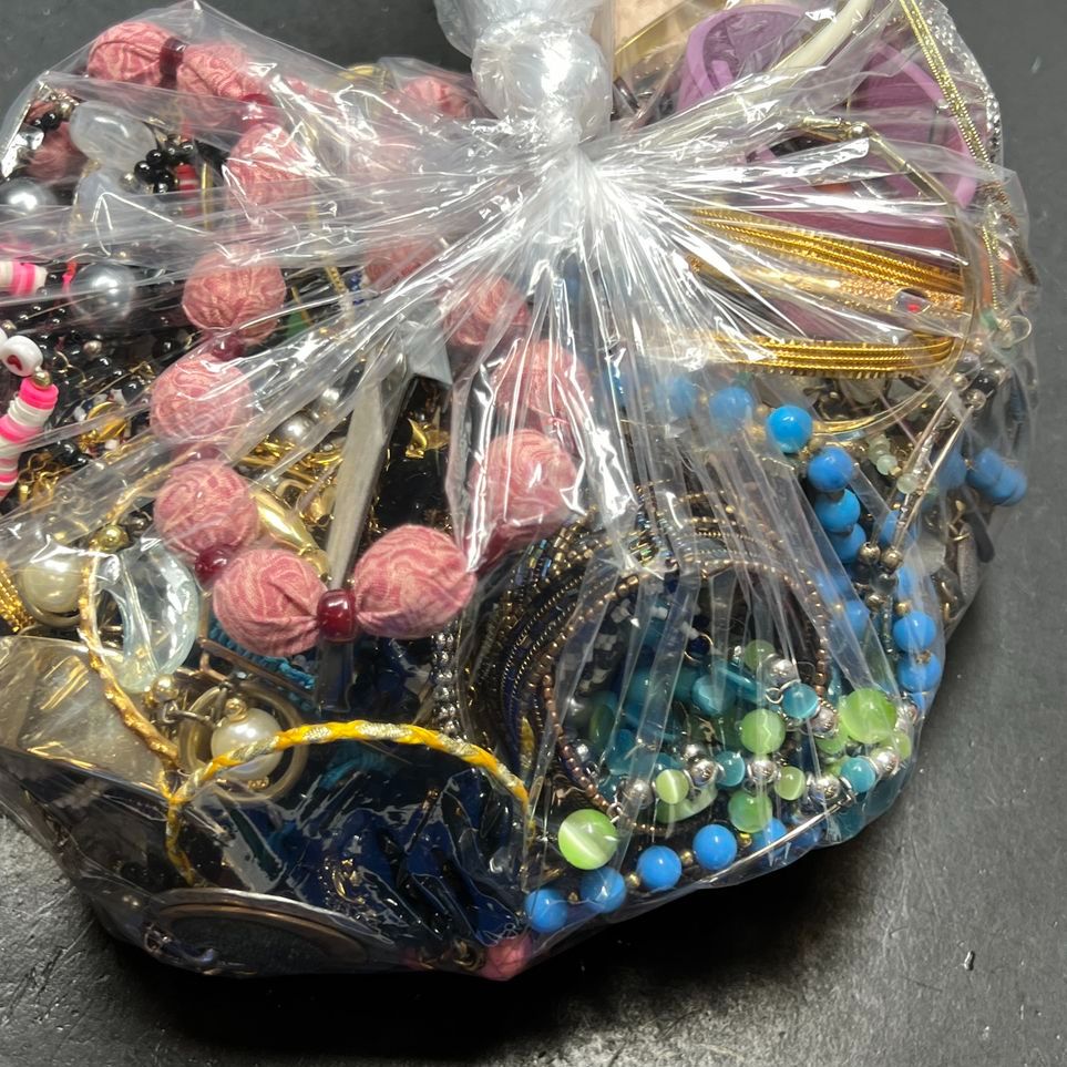 5 Lbs Costume Jewelry Grab Bag Sold As Is