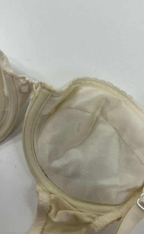 Vintage Women's Fredericks of Hollywood Padded White Bra Lingerie - Size 34A