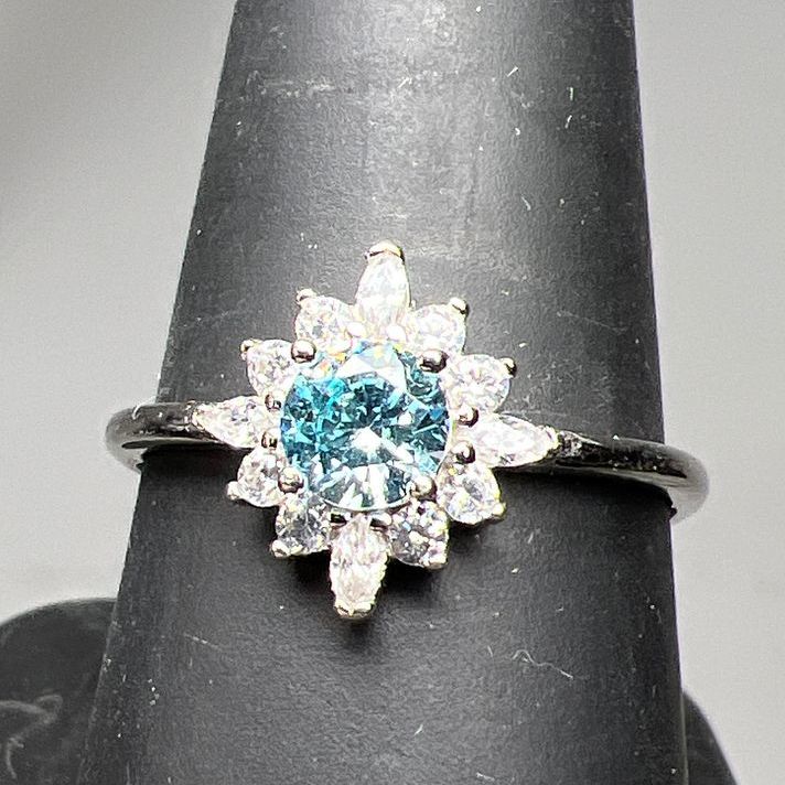 Sterling Silver Round Blue & Clear Stone Ring Size 8.75