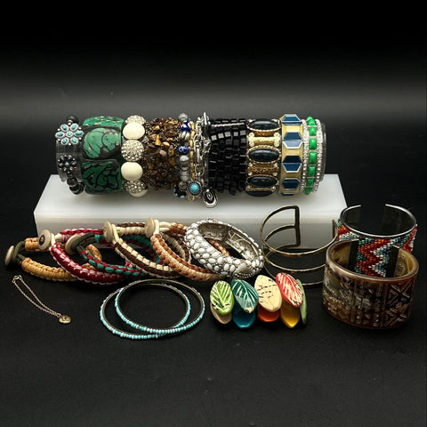 Mixed Costume Jewelry Lot 22 Pcs Vintage to Modern Cuffs Bangles Woven Beaded