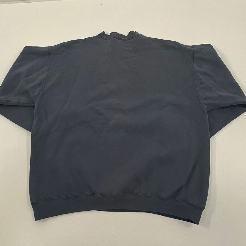 VTG Men's Lee Ultraweight Faded Purple Grey Pullover Sweatshirt - Size Large