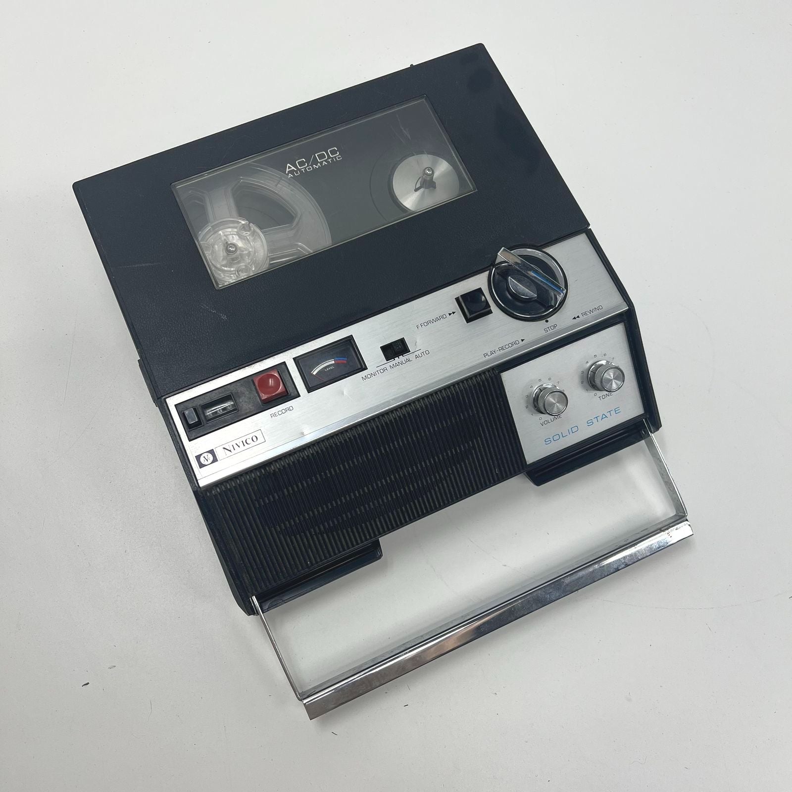 JVC Nivcio Tape Recorder Model 1561 AC/DC Automatic *Untested