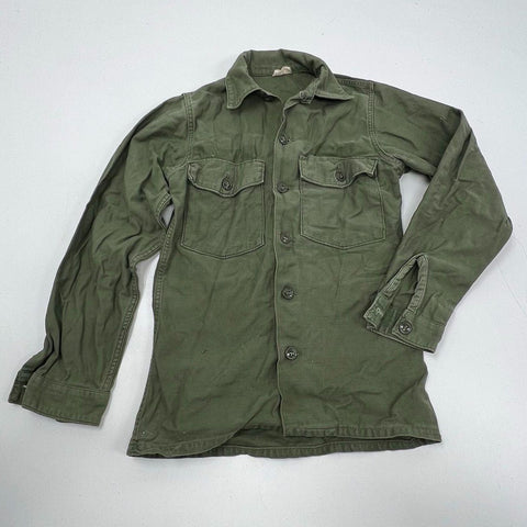 Vintage 60s US Army OG-107 Olive Green Cotton Sateen Fatigue Shirt Men's Small