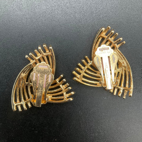 Vintage Sarah Coventry Jewelry Lot of 4 Gold Tone Necklace Clip-On Earrings