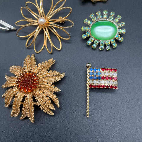 Vintage Sarah Coventry & Costume Brooch Lot of 9 Floral Rhinestone 3.8oz