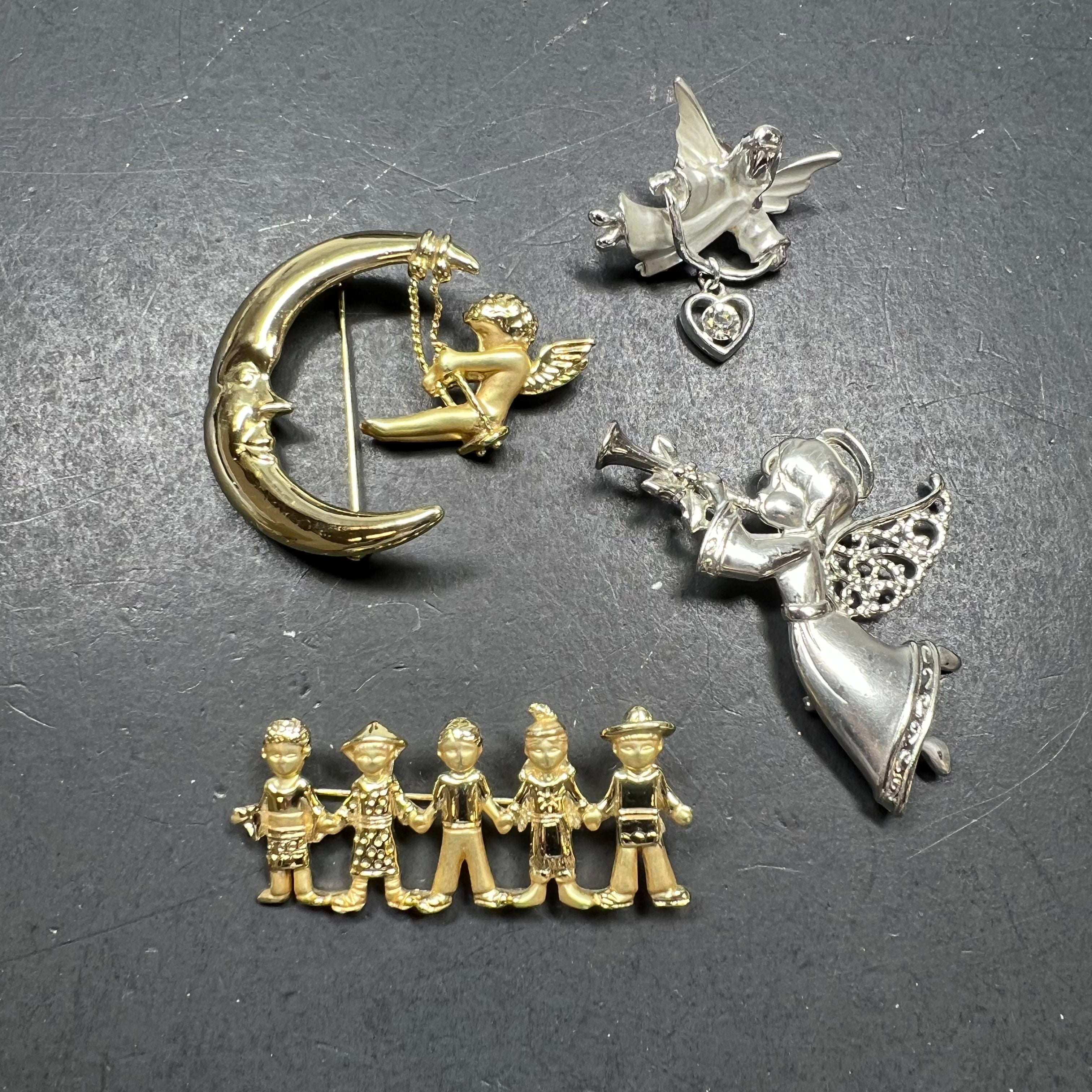 Lot of 4 Vintage Pins Gigi Giusti Danecraft JJ Jonette AJC Gold Silver Tone