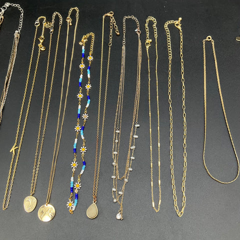 Fashion Costume Jewelry Lot 14 Necklaces Gold Silver Tone Mixed Style Pendant