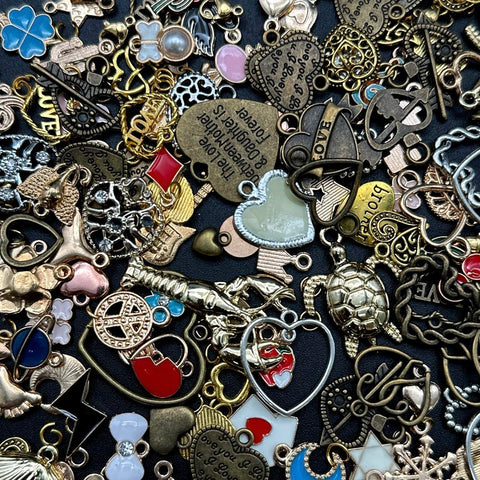 Jewelry Making Lot Enamel & Metal Charms Spool Gold Tone Chain Charm Me