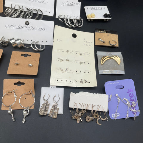 Fashion Jewelry Lot 50+ Pairs Claire's Aeropostale Pakula Hoops Studs Novelty