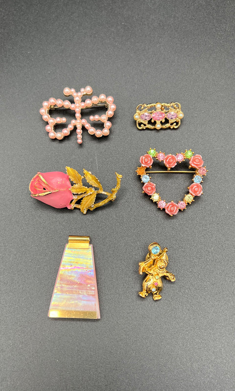 Vintage & Modern Pastel Kawaii Costume Jewelry Lot of 18 Necklace Bracelet