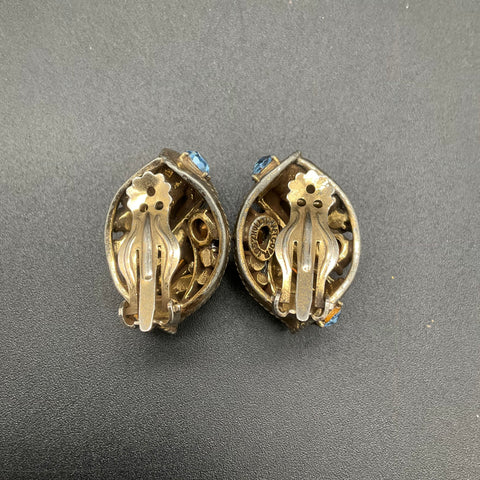 Vintage 1957 Hollycraft Multi-Color Rhinestone Clip On Earrings Gold Tone 1"