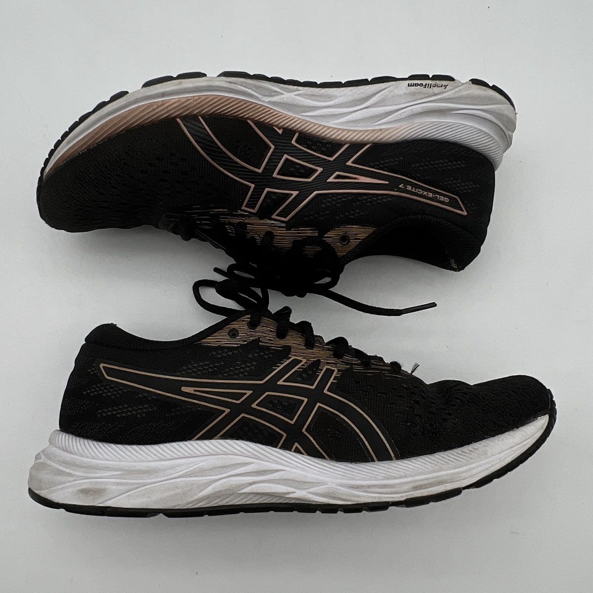 ローズGOLD 7㌅ Asics Gel-Excite 7 Black Rose Gold Women's Running Shoes Size 8
