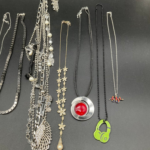 Vintage to Modern Mixed Costume Jewelry Necklace Lot 15pc Heart Rose Y2K Charms