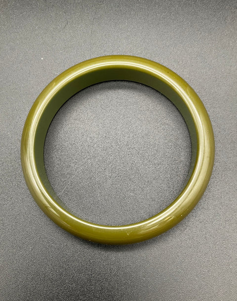 Vintage Art Deco Bakelite Bangle Bracelet Olive Pea Soup Green 2.5" ID