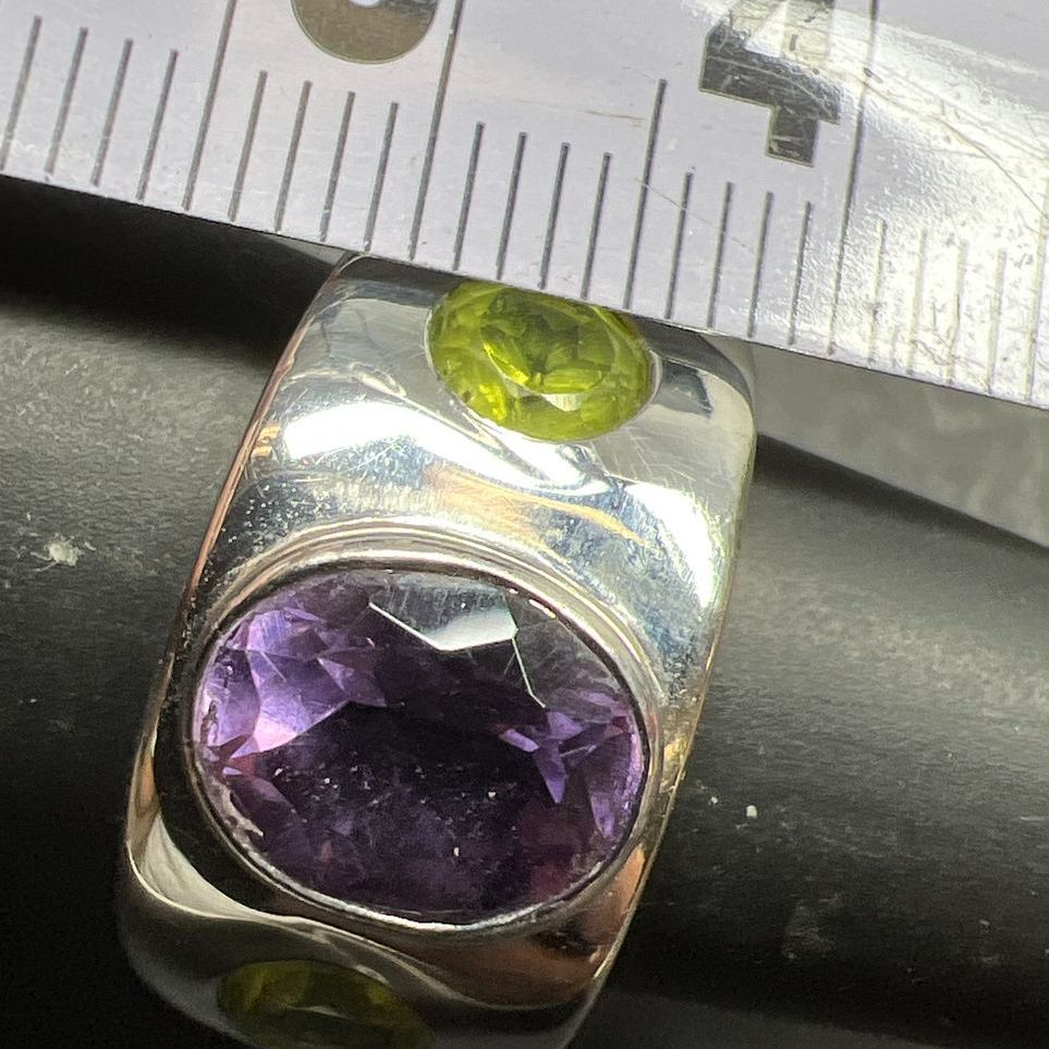 925 Sterling Silver Green & Purple Stone Ring Size 7 8.18g