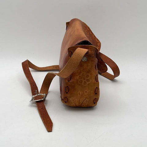 Vintage 70s Hand Tooled Leather Floral Hummingbird Crossbody Shoulder Bag Tan