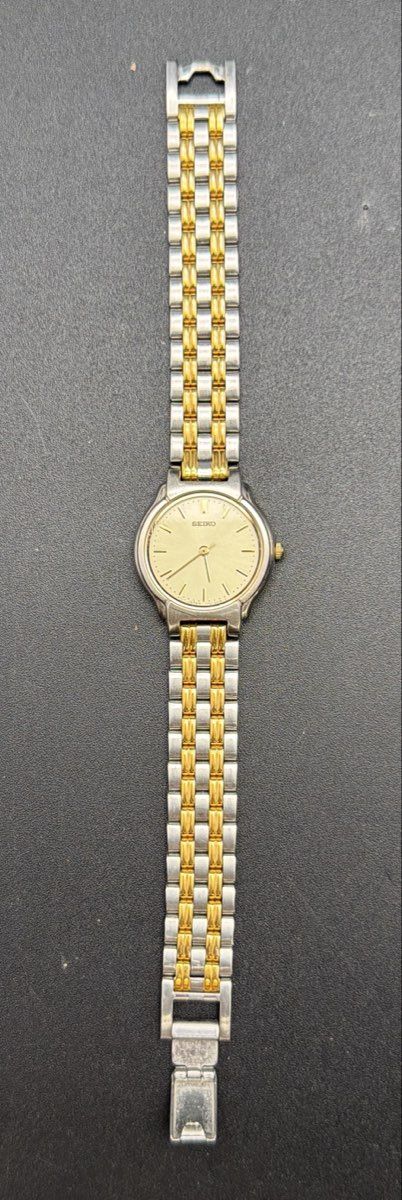 Seiko V701-2B90 Two Tone Stainless Steel Ladies Quartz Watch 6.5" New Battery