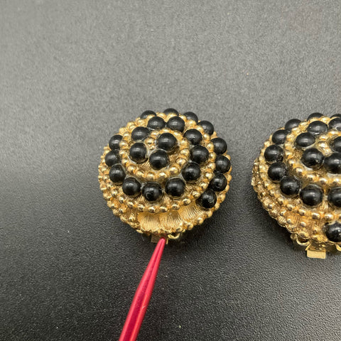 Vintage Gold Tone Black Bead Starburst Brooch Clip-on Earrings Demi Parure