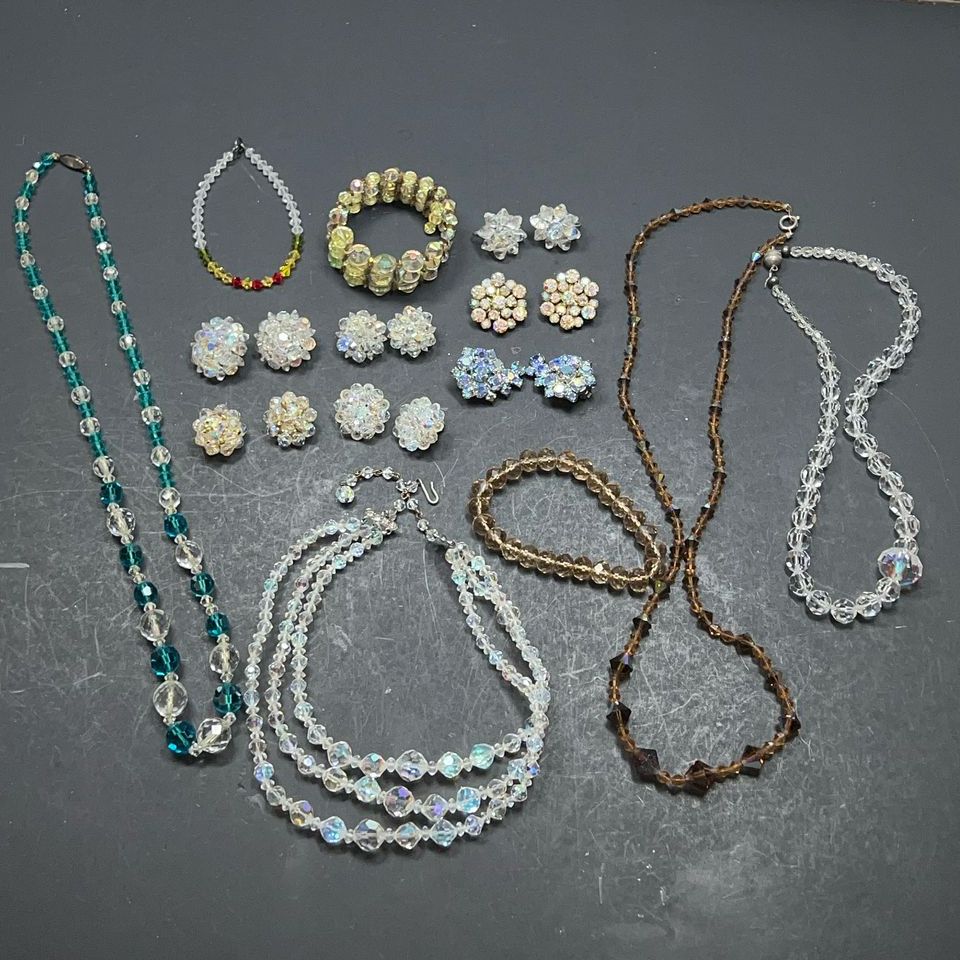 Multifaceted Sparkling Aurora Borealis Beaded Jewelry Lot
