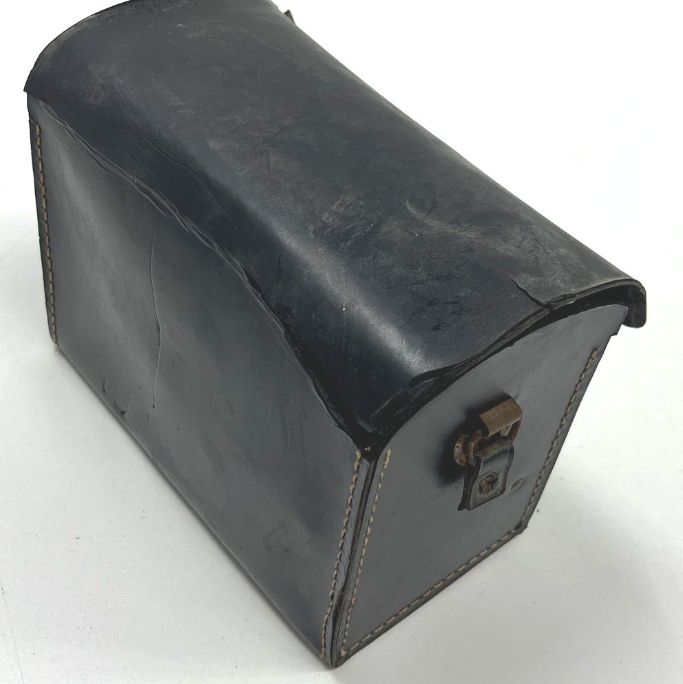 Vintage 1960s Mansfield Holiday Meter Matic 8mm Cine Turret Camera Kit w Case