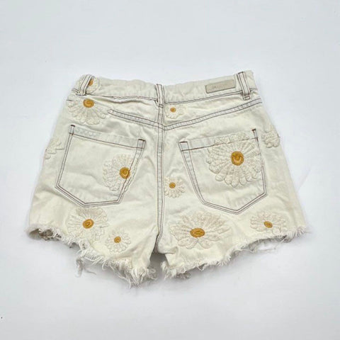 BLANKNYC Women's The Perry Mom Short Cream Embroidered Daisy Floral Sz 26