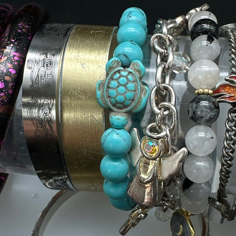 Eclectic Vintage & Modern Costume Jewelry Lot 30 Bangles Cuffs Charm Bracelets