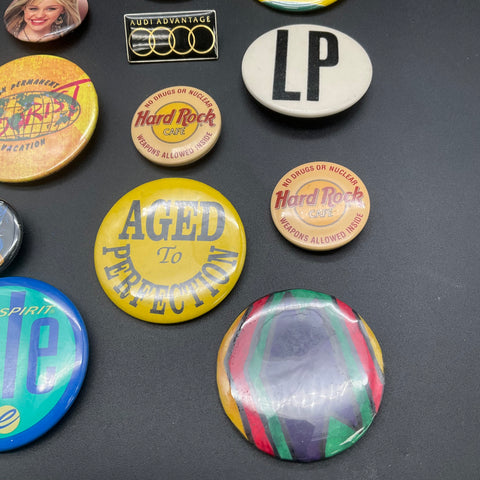 Pin-back Button Lot Vintage Hard Rock Cafe Saab Bud Bowl Cadillac 18 Pieces