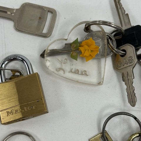 Large Lot Vintage Skeleton Keys House Car Keys Master Lock Padlocks Crafts