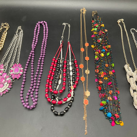 Mixed Fashion Jewelry Lot 7 Necklaces Beaded Rhinestone Enamel Gold Silver Tone