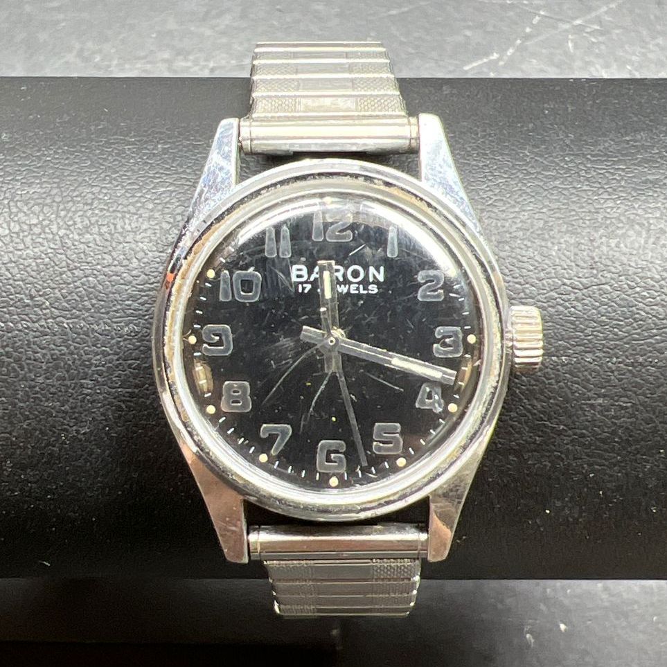 Baron 1318 Wristwatch Ticking